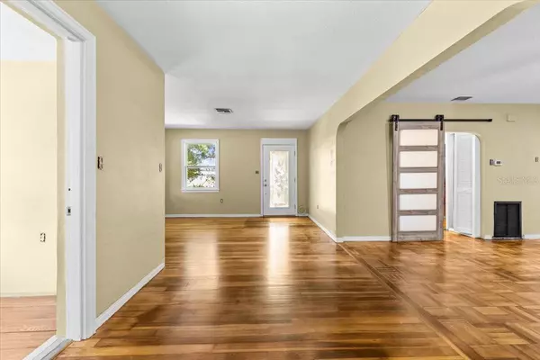 St Petersburg, FL 33710,6900 9TH AVE N