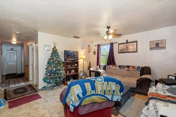 Lehigh Acres, FL 33971,2802 73RD ST W