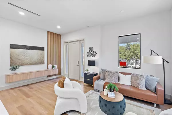 Tampa, FL 33609,2320 W NORTH B ST