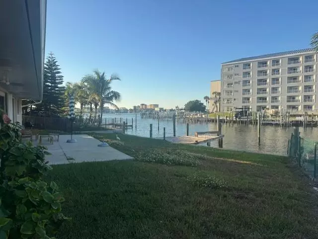 Clearwater Beach, FL 33767,216 PALM IS NW