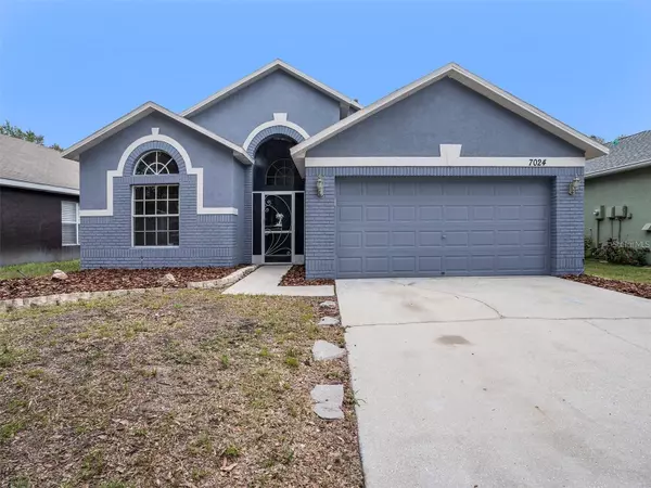 7024 MONARCH PARK DR, Apollo Beach, FL 33572