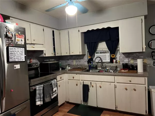 Zephyrhills, FL 33542,39431 LINCOLN AVE