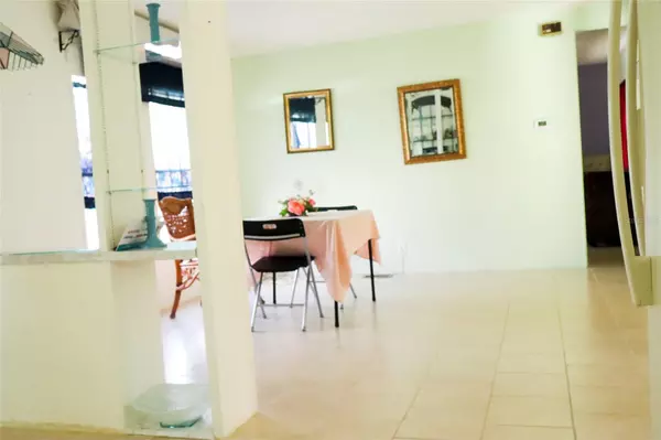 Lakeland, FL 33809,210 JANET LN