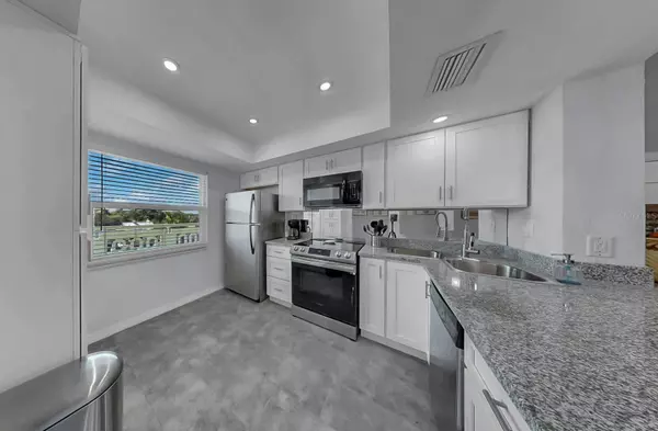 St Petersburg, FL 33710,7321 CENTRAL AVE #307