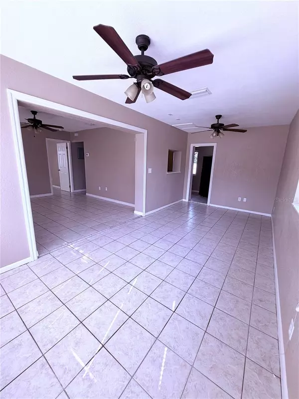 Tampa, FL 33604,1523 W JEAN ST