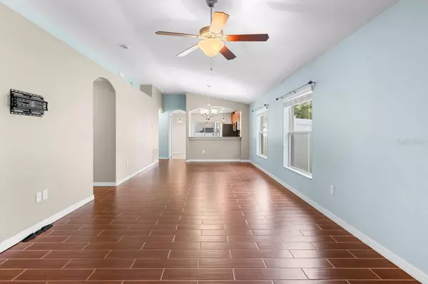 Ruskin, FL 33570,1313 TRAILWATER ST