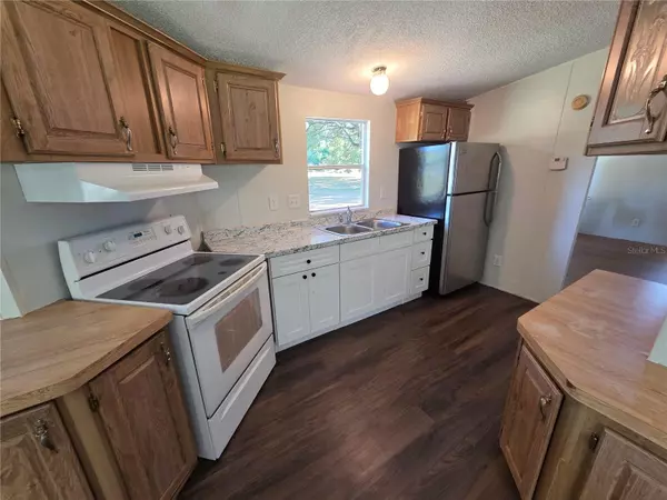 Zephyrhills, FL 33541,7829 WAYFARER DR