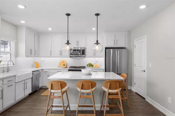 Tampa, FL 33611,5351 BRIDGE ST #83