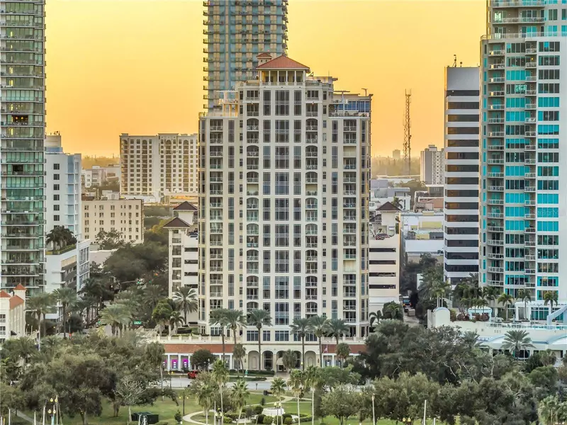 100 BEACH DR NE #1803, St Petersburg, FL 33701