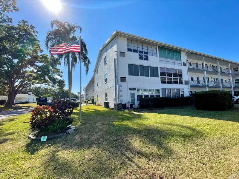 400 GLENNES LN #108, Dunedin, FL 34698