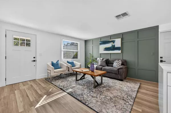 Tampa, FL 33604,1102 E LAMBRIGHT ST