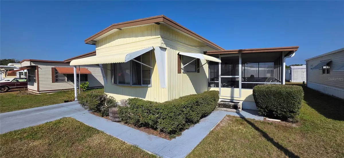 Zephyrhills, FL 33542,37113 LOIS AVE