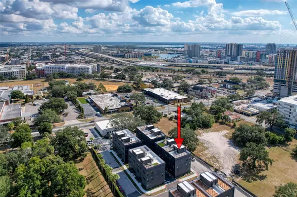 Tampa, FL 33602,1302 E KAY ST #1