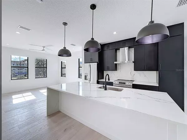 Tampa, FL 33602,1302 E KAY ST #1