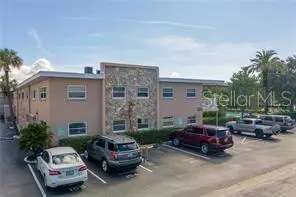 6111 2ND ST E #18, St Pete Beach, FL 33706