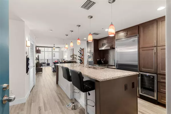 Tampa, FL 33602,1208 E KENNEDY BLVD #517