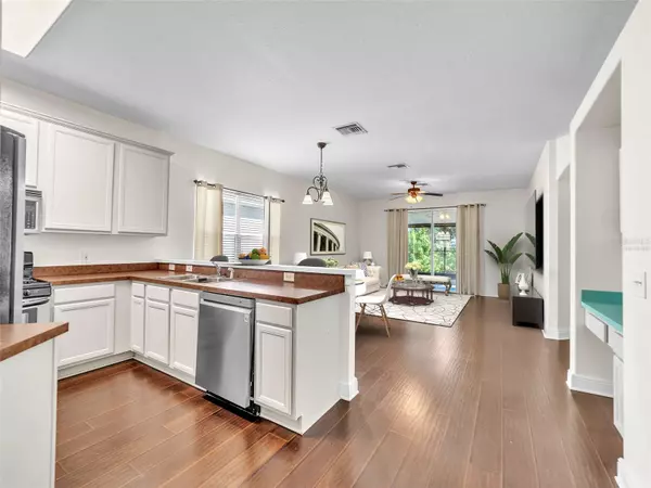 Apollo Beach, FL 33572,6927 SURREY HILL PL