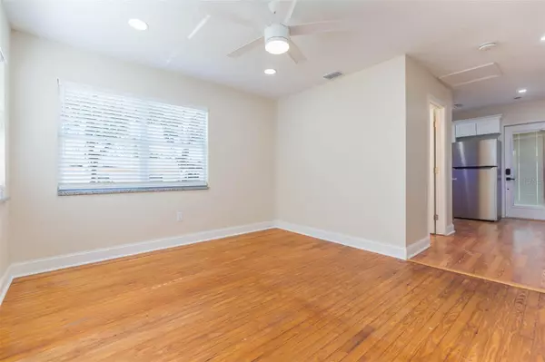 St Petersburg, FL 33714,2881 61ST AVE N