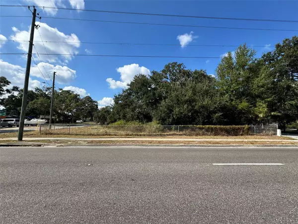 Brandon, FL 33511,702 WESTWOOD DRIVE