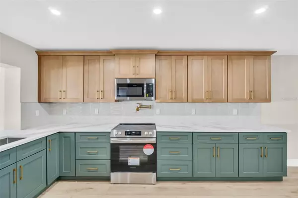 Dunedin, FL 34698,2520 SOUTHPOINTE DR