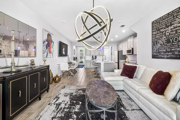 Lutz, FL 33559,25993 WOVEN WICKER BND