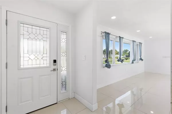 St Petersburg, FL 33710,6488 30TH AVE N