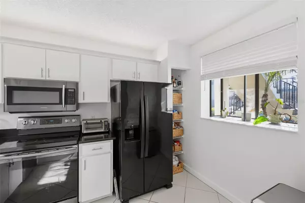 Clearwater, FL 33762,2017 SKIMMER CT W #411