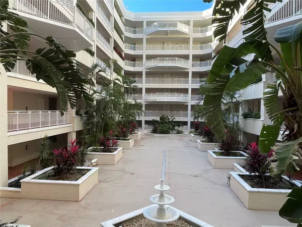 Venice, FL 34293,3730 CADBURY CIR #400