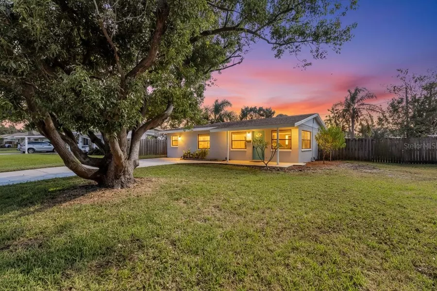 5280 16TH AVE N, St Petersburg, FL 33710