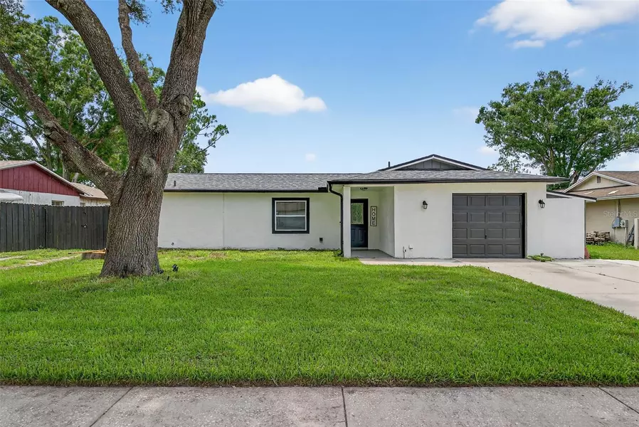 17821 MORNINGHIGH DR, Lutz, FL 33549