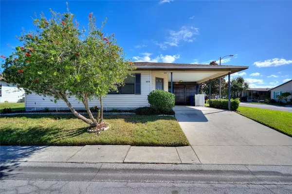 3203 BEAR CREEK LN, Lakeland, FL 33810