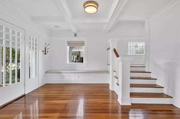 Tampa, FL 33611,3003 W HARBOR VIEW AVE AVE