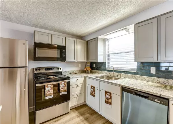 Port Richey, FL 34668,9911 AQUARIUS DR #3