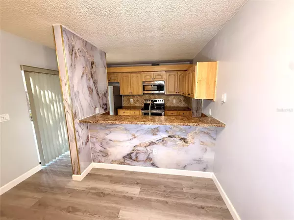 Palm Harbor, FL 34684,2727 14TH CT