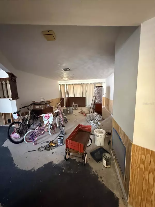 Tarpon Springs, FL 34689,653 BAYSHORE DR