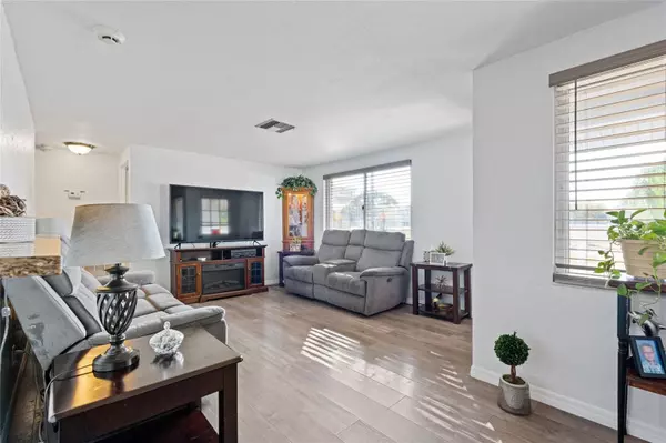 Pinellas Park, FL 33781,4667 82ND AVE N