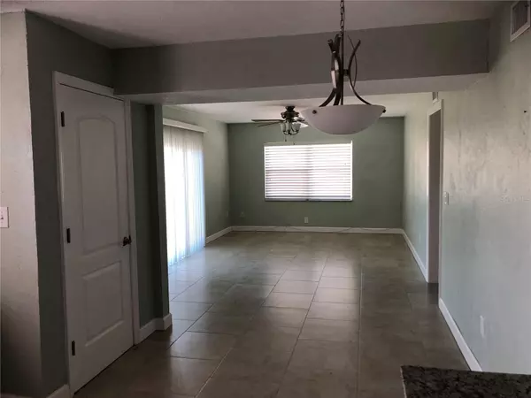 St Petersburg, FL 33708,37 144TH AVE #4