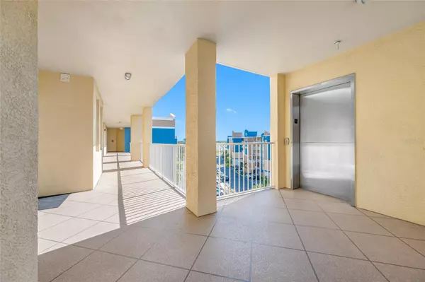 Largo, FL 33771,960 STARKEY RD #5504