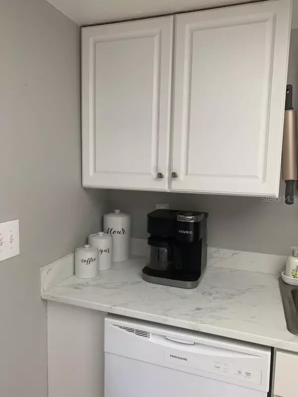 Safety Harbor, FL 34695,340 6TH ST N