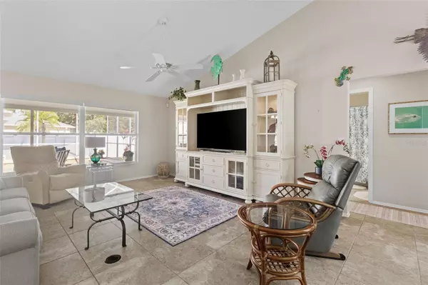 Bradenton, FL 34212,11021 4TH AVENUE E