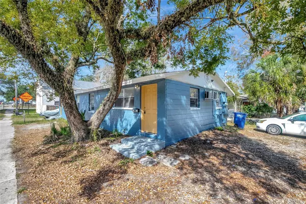 910 E WATERS AVE, Tampa, FL 33604