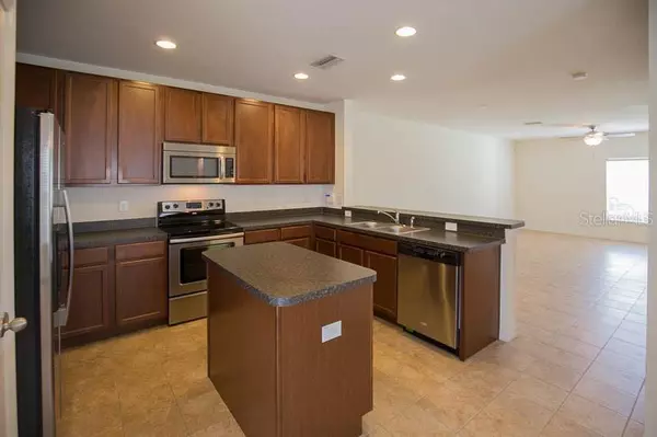 Lithia, FL 33547,15810 FISHHAWK VIEW DR