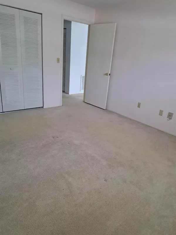 St Petersburg, FL 33709,7951 58TH AVE N #208