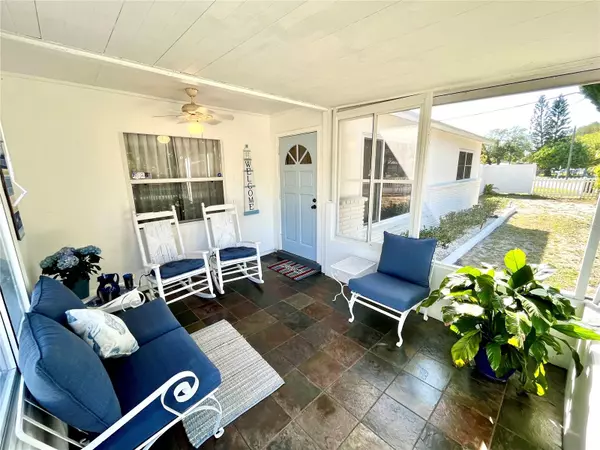 St Petersburg, FL 33702,7598 14TH ST N