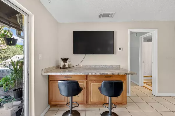 Clearwater, FL 33764,4215 E BAY DR #1802F