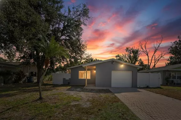 1818 MICHIGAN AVE NE, St Petersburg, FL 33703