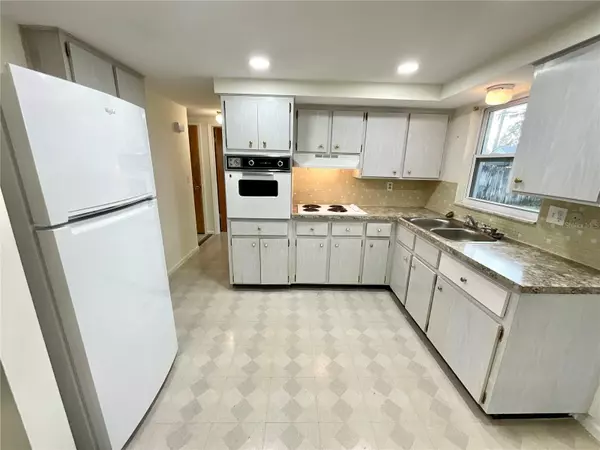 Holiday, FL 34690,4810 FLORA AVE