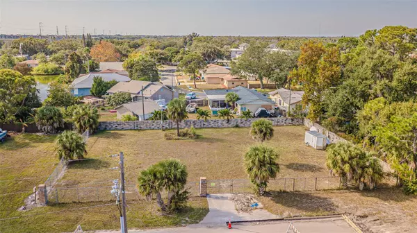 Seminole, FL 33777,7598 90TH ST