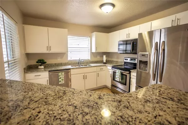 Valrico, FL 33594,2408 CAMDEN OAKS PL