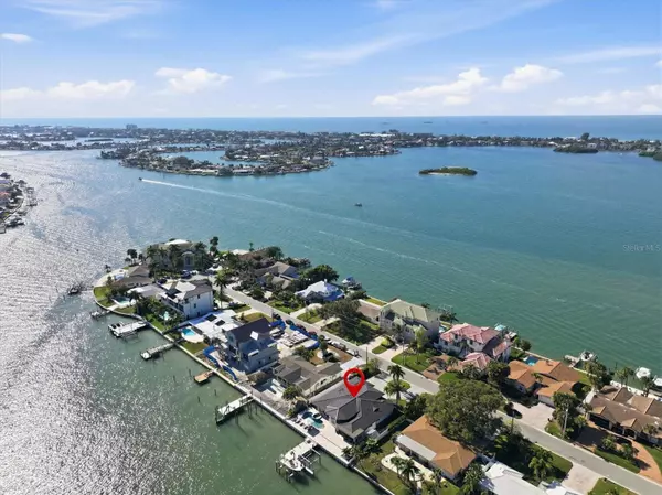 Largo, FL 33770,215 DRIFTWOOD LN